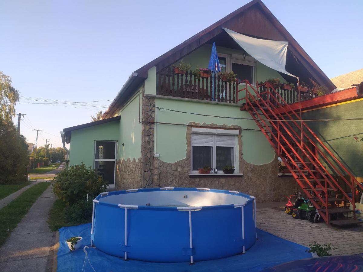 Vila Etus Vendeghaz Balatonfenyves Exteriér fotografie