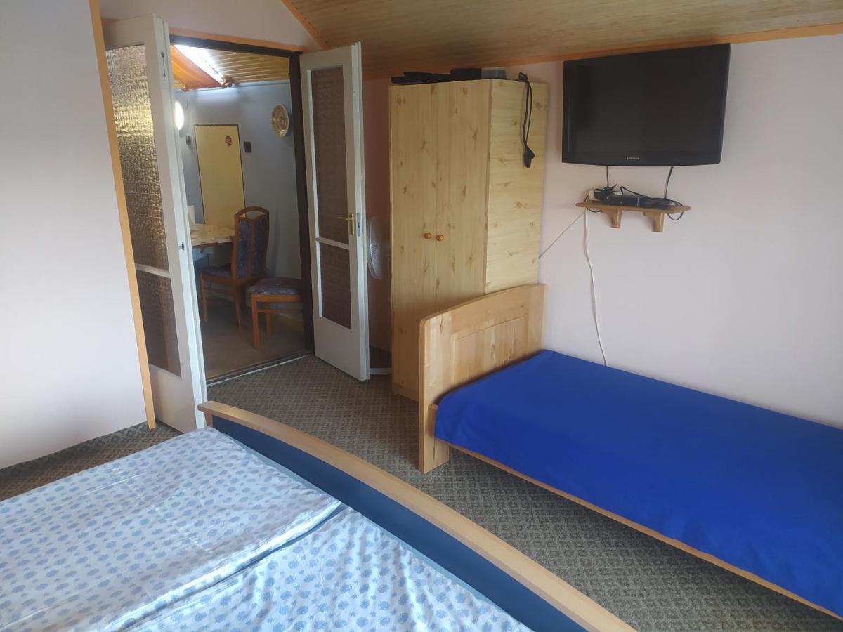 Vila Etus Vendeghaz Balatonfenyves Exteriér fotografie