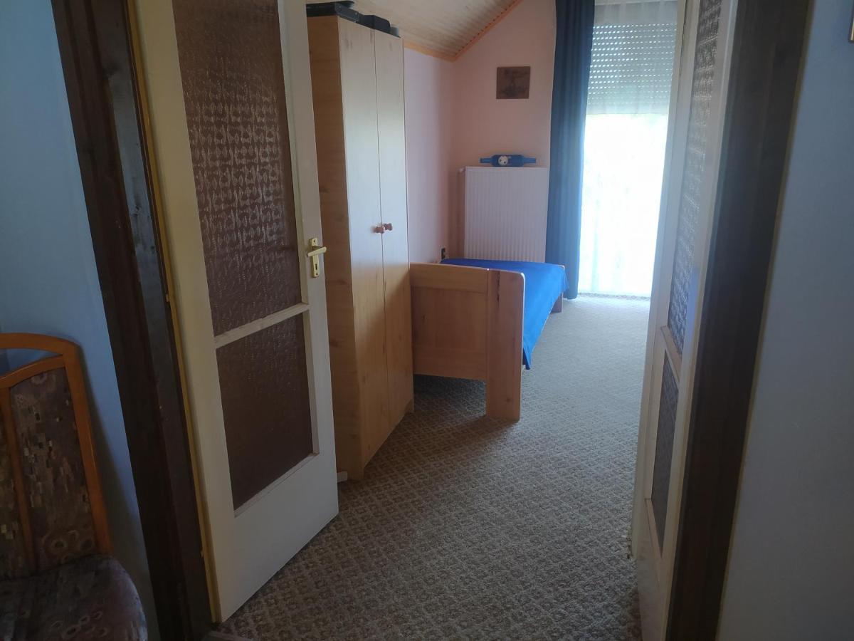 Vila Etus Vendeghaz Balatonfenyves Exteriér fotografie