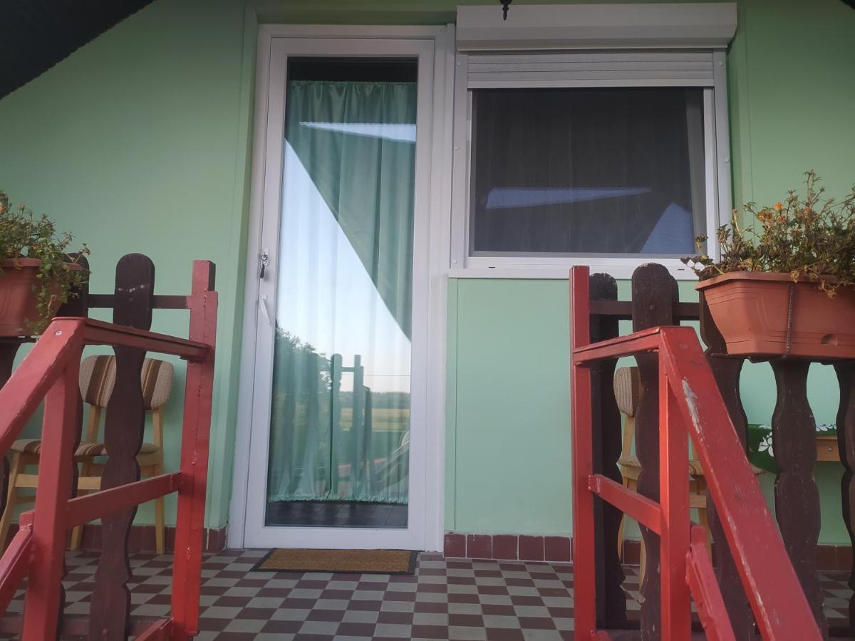 Vila Etus Vendeghaz Balatonfenyves Exteriér fotografie